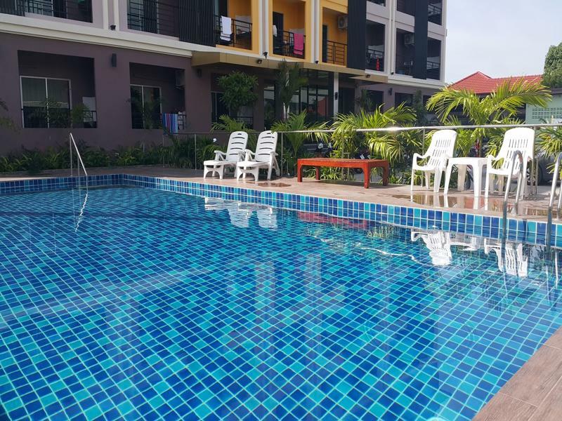 B Space Residence Nong Prue Buitenkant foto