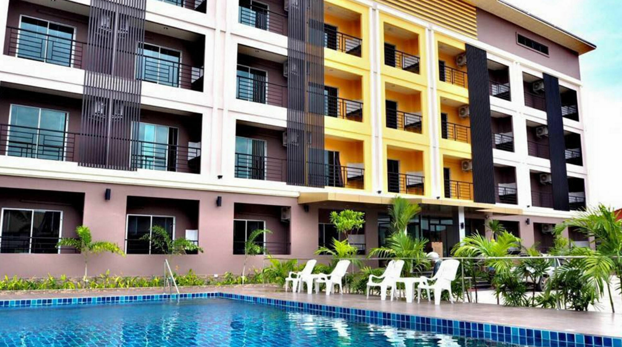 B Space Residence Nong Prue Buitenkant foto