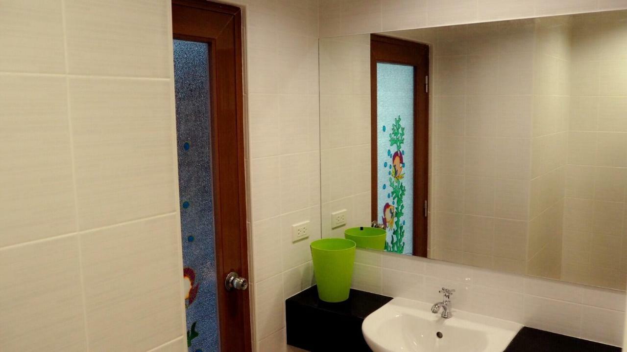 B Space Residence Nong Prue Buitenkant foto